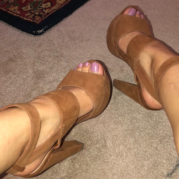 Steve Madden Shoes - Sold! Steve Madden “Dezzzy” Heels